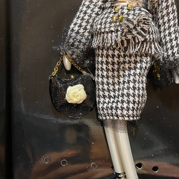 Elegant Houndstooth Blown Glass De Carlini Ornament 8 inches Vintage - Picture 3 of 7